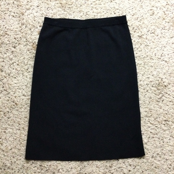 Adrienne Vittadini Dresses & Skirts - Adrienne Vittadini Black Pencil Skirt Size M